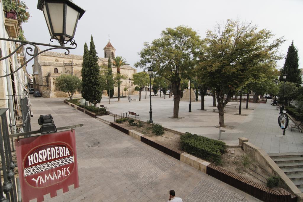 Vivienda Turistica Yamaries Hotel Úbeda Exterior foto